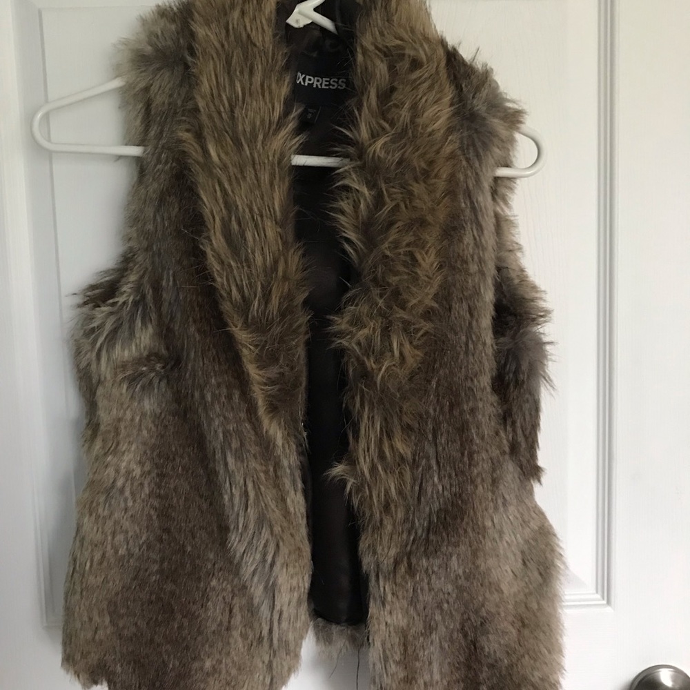 Fur vest